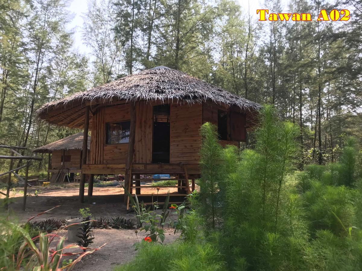 Tawan Bar And Bungalow Ko Phra Thong Exterior foto